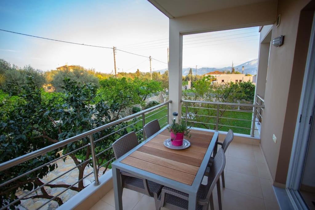 Fou'S Luxury Apartment Ναύπακτος Εξωτερικό φωτογραφία