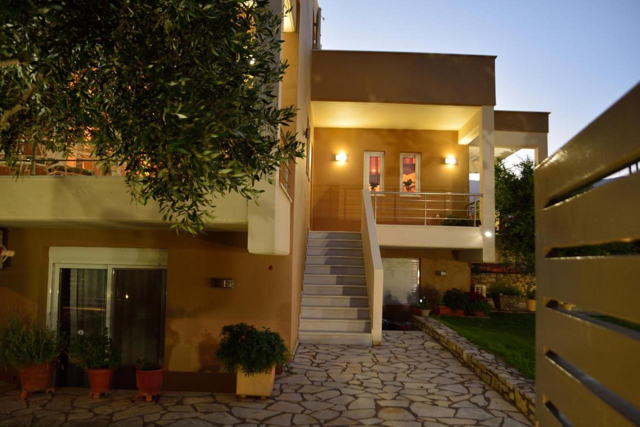 Fou'S Luxury Apartment Ναύπακτος Εξωτερικό φωτογραφία